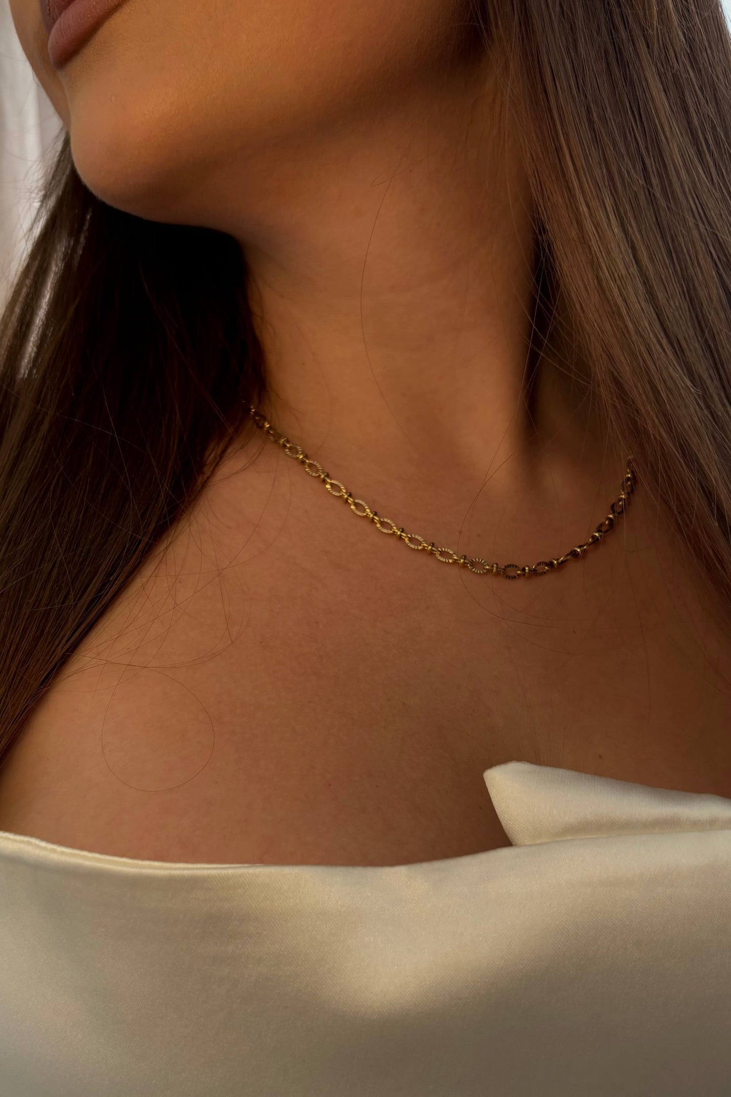 COLLIER SACHA